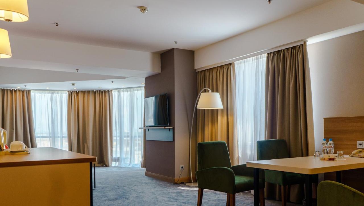 HOLIDAY INN ST. PETERSBURG MOSKOVSKYE VOROTA, AN IHG HOTEL САНКТ-ПЕТЕРБУРГ  4* (Россия) - от 5488 RUB | NOCHI